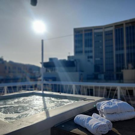 Unique Solar Penthouse With Jacuzzi And Sauna In Central Athén Kültér fotó
