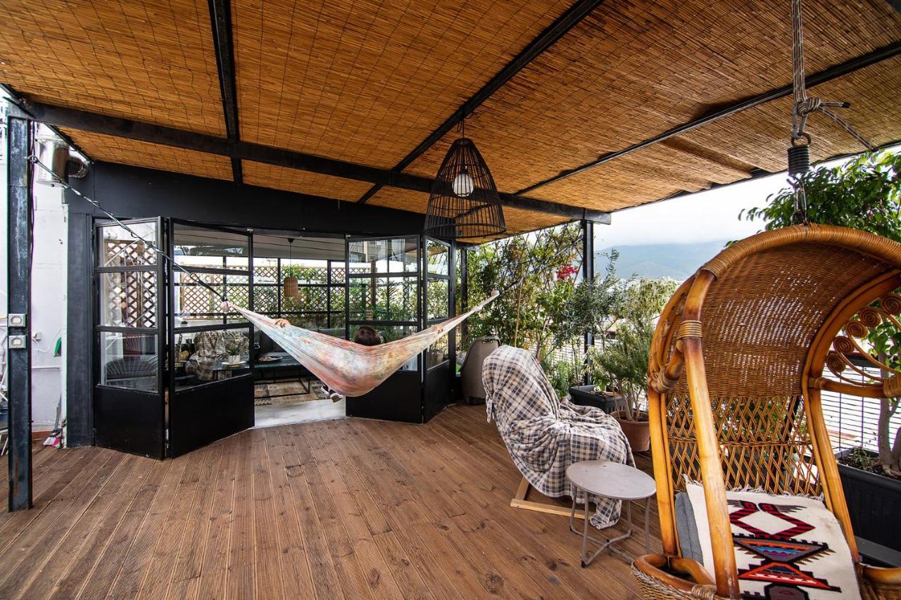 Unique Solar Penthouse With Jacuzzi And Sauna In Central Athén Kültér fotó